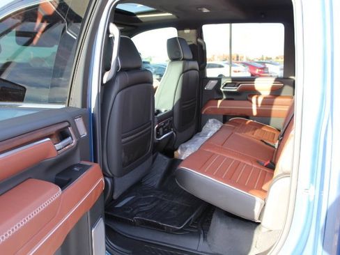 New 2026 GMC Sierra 2500 Denali Ultimate image 10