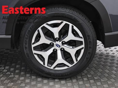 Used 2022 Subaru Forester Premium AWD/4WD image 34