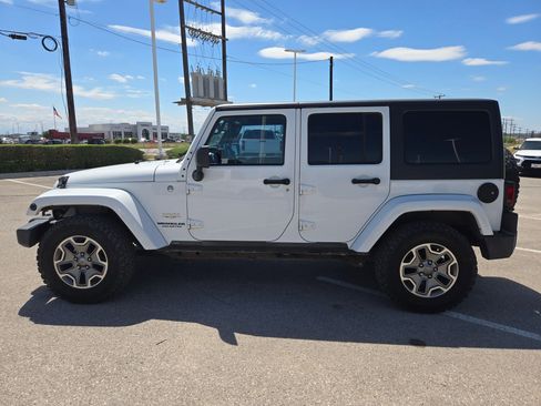 Used 2013 Jeep Wrangler Unlimited Sahara w/ Trailer Tow Group AWD/4WD image 5