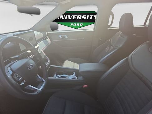 Used 2025 Ford Explorer ST-Line w/ ST-Line Street Pack AWD/4WD image 30