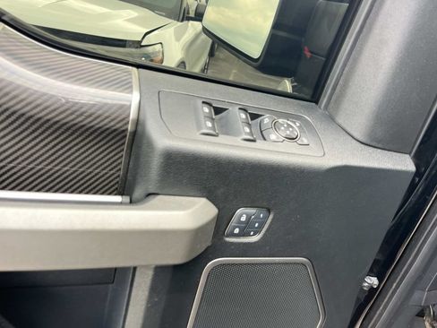 Used 2018 Ford F150 Raptor w/ Equipment Group 802A Luxury AWD/4WD image 32
