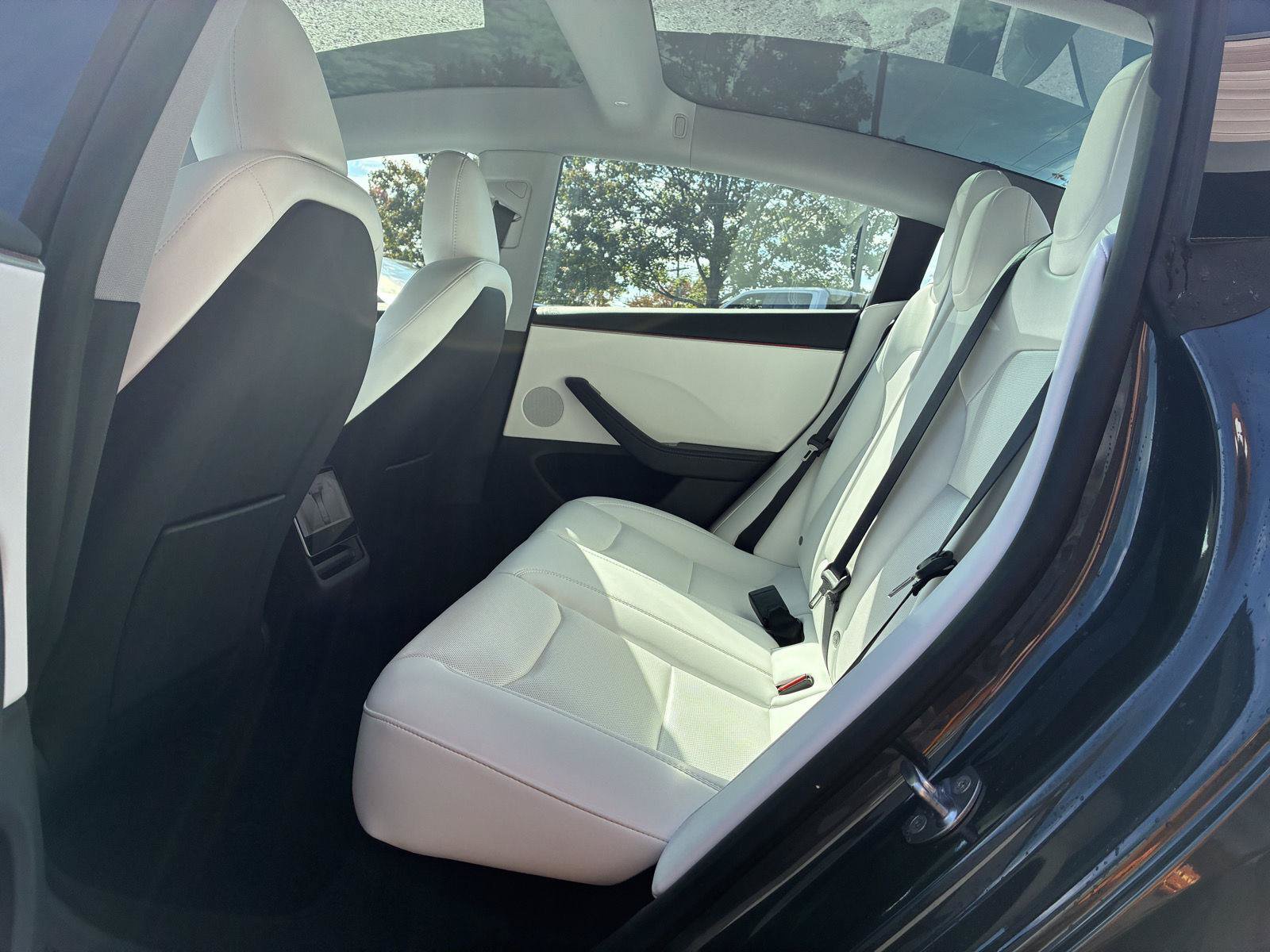 Used 2025 Tesla Model 3 Long Range RWD image 16