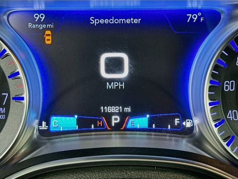 Used 2018 Chrysler 300 C w/ Sun, Sound & Nav Package RWD image 18