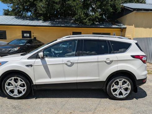Used 2017 Ford Escape Titanium w/ Equipment Group 301A FWD image 9
