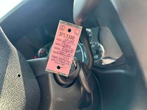 New 2025 Chevrolet Express 2500 w/ Enhanced Convenience Package image 17