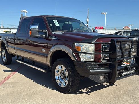 Used 2012 Ford F350 King Ranch w/ King Ranch w/Chrome Pkg image 3