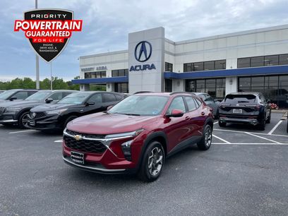 Used 2025 Chevrolet Trax LT