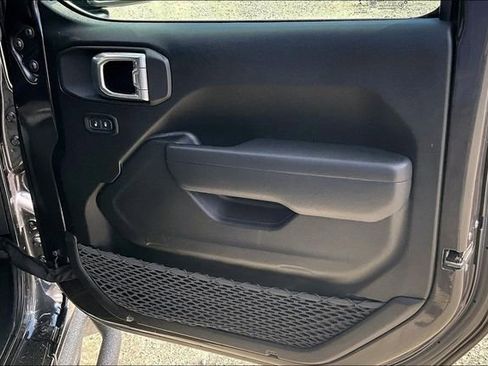 Used 2022 Jeep Wrangler Unlimited Sport S w/ Sun And Sound Package image 24