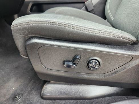 Used 2019 RAM 1500 Big Horn AWD/4WD image 24