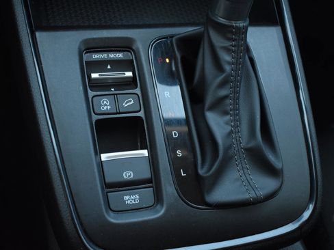 Used 2024 Honda CR-V LX image 11