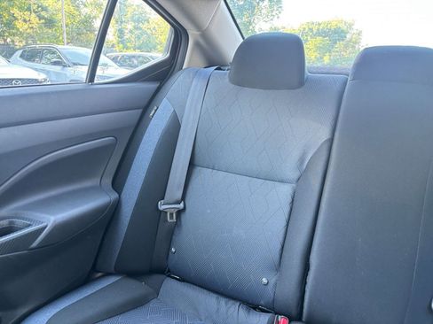 Used 2025 Nissan Versa SV FWD image 37