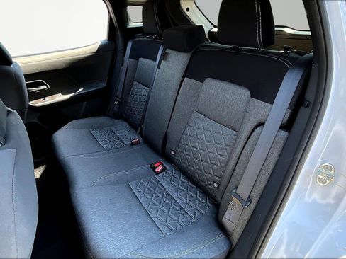 New 2026 Nissan Kicks SV AWD/4WD image 18