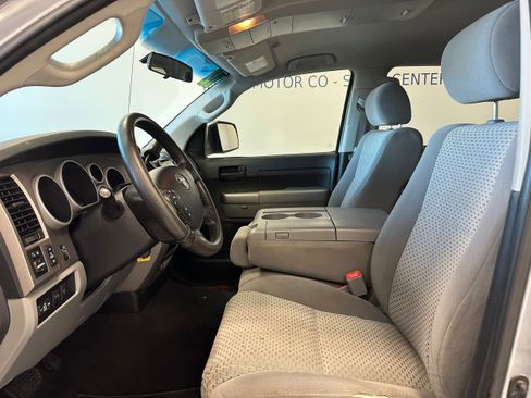 Used 2012 Toyota Tundra 4x4 CrewMax image 10