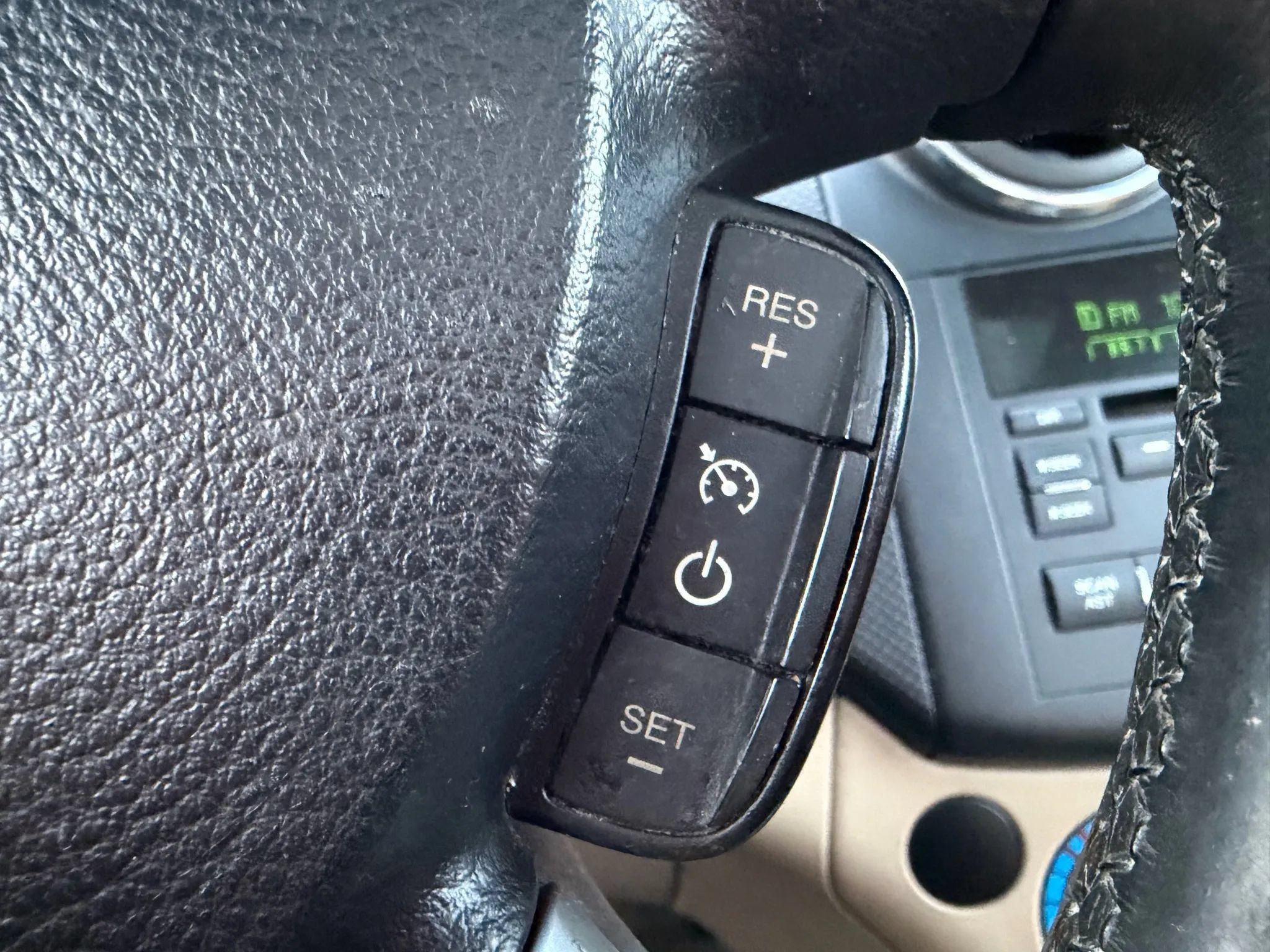 Used 2011 Chevrolet Aveo LT FWD image 29