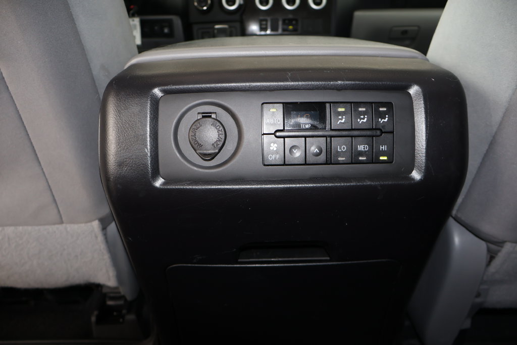 Used 2019 Toyota Sequoia SR5 AWD/4WD image 51