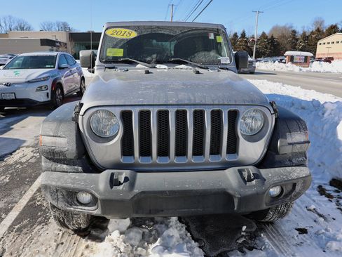 Used 2018 Jeep Wrangler Unlimited Sport S image 2