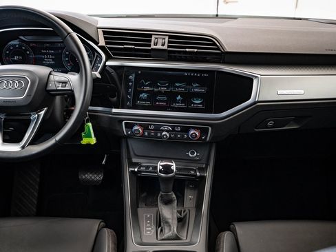 Used 2022 Audi Q3 2.0T Premium Plus image 31