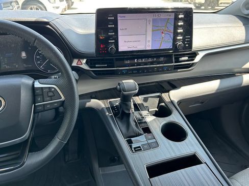 Certified 2023 Toyota Sienna Limited AWD/4WD image 20