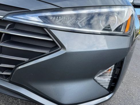 Used 2019 Hyundai Elantra SEL FWD image 14