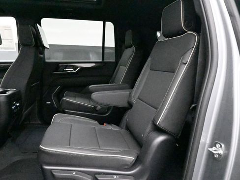 New 2026 GMC Yukon XL Elevation w/ Elevation Premium Package AWD/4WD image 23