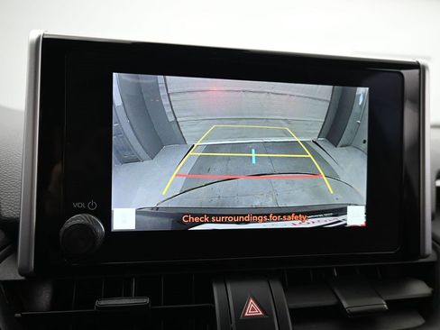 Used 2023 Toyota RAV4 XLE image 18