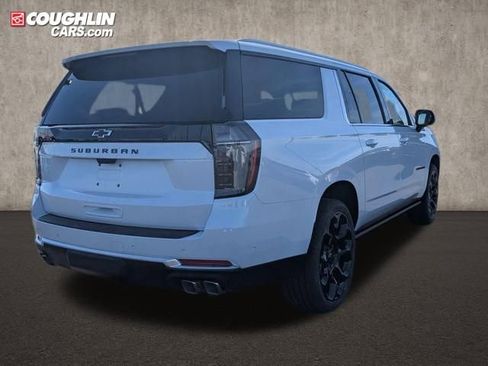 New 2026 Chevrolet Suburban High Country image 7