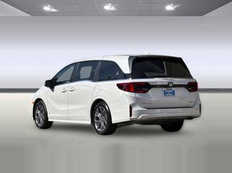 New 2026 Honda Odyssey Touring video 3