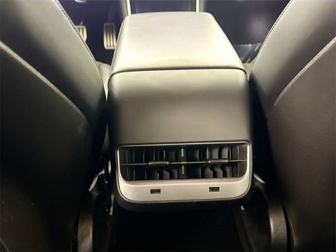 Used 2018 Tesla Model 3 Long Range image 24