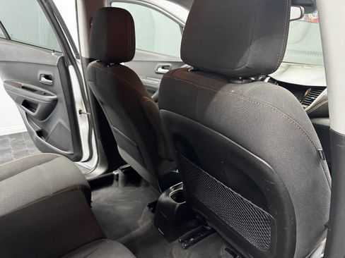 Used 2019 Chevrolet Trax LS w/ LPO, Cargo Package image 40