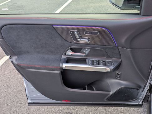 New 2026 Mercedes-Benz GLB 250 image 14