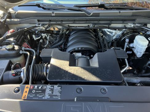 Used 2017 GMC Sierra 1500 SLE w/ SLE Preferred Package image 32