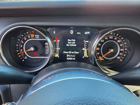 Used 2021 Jeep Gladiator Overland image 19