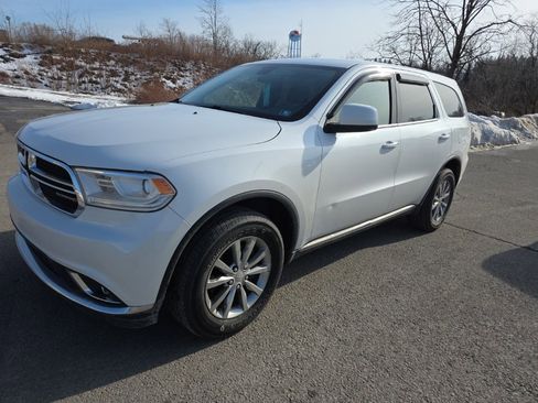 Used 2018 Dodge Durango SXT w/ 3rd Row Seating Group image 2