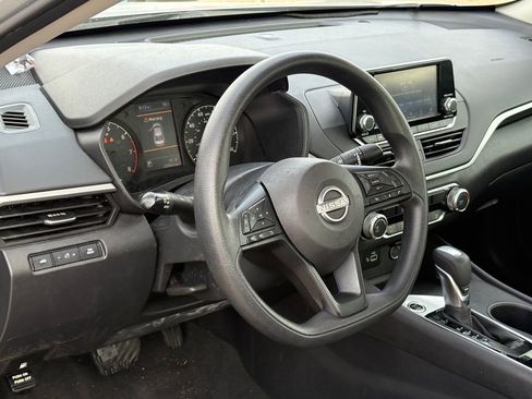 Certified 2023 Nissan Altima 2.5 S FWD image 7