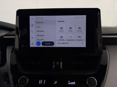 Used 2025 Toyota Corolla SE image 21