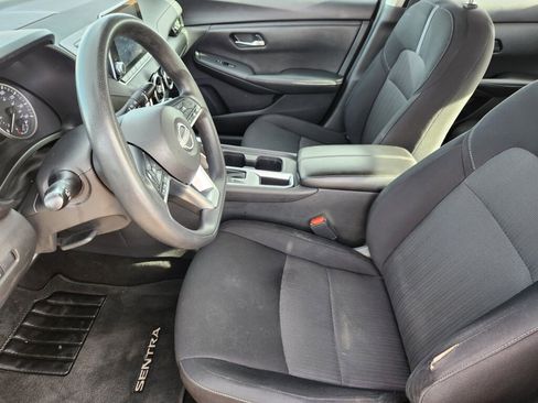 Used 2024 Nissan Sentra SV w/ Trunk Package image 8