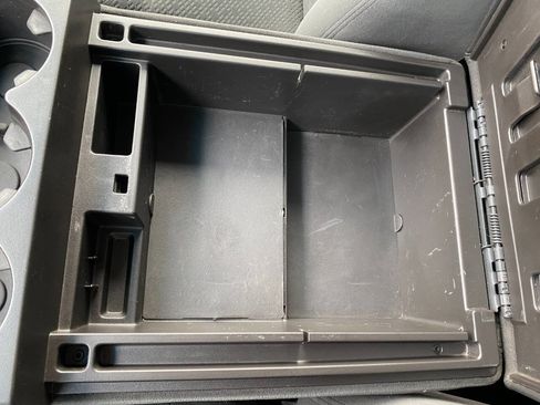 Used 2008 Chevrolet Silverado 1500 LT w/ Suspension Package, Off-Road image 17