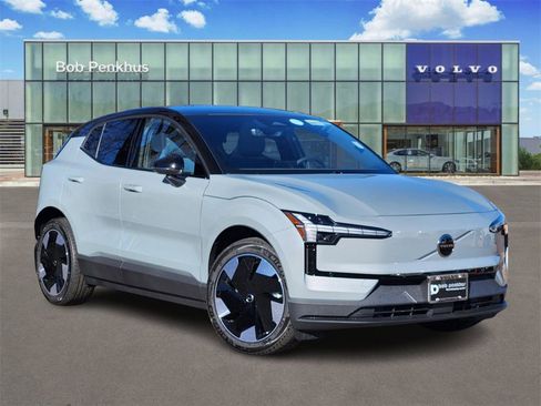 New 2026 Volvo EX30 Plus image 1