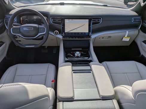 New 2026 Jeep Grand Wagoneer 4WD image 27