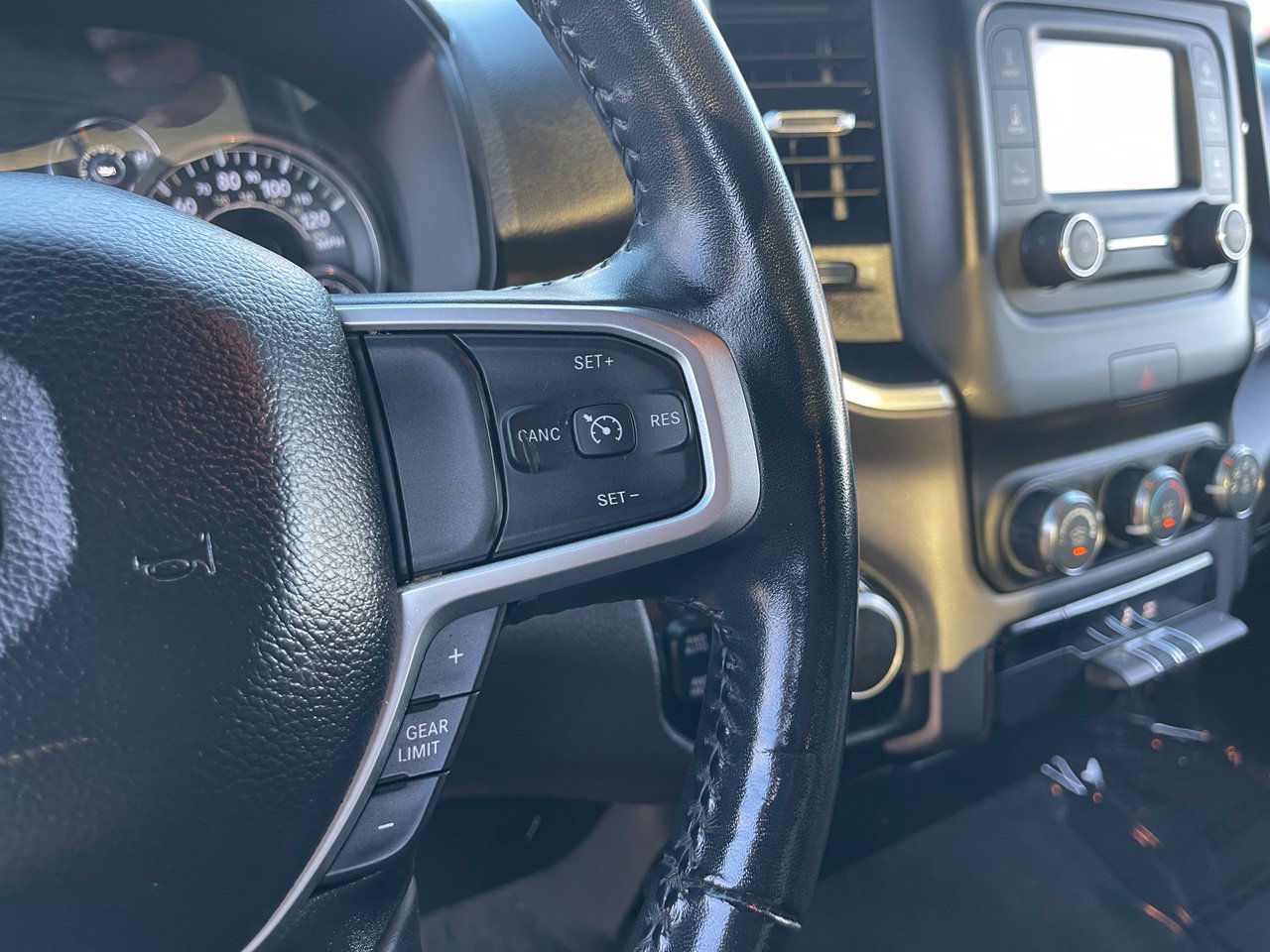 Used 2022 RAM 1500 Big Horn AWD/4WD image 28