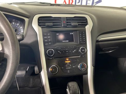 Used 2016 Ford Fusion S image 18