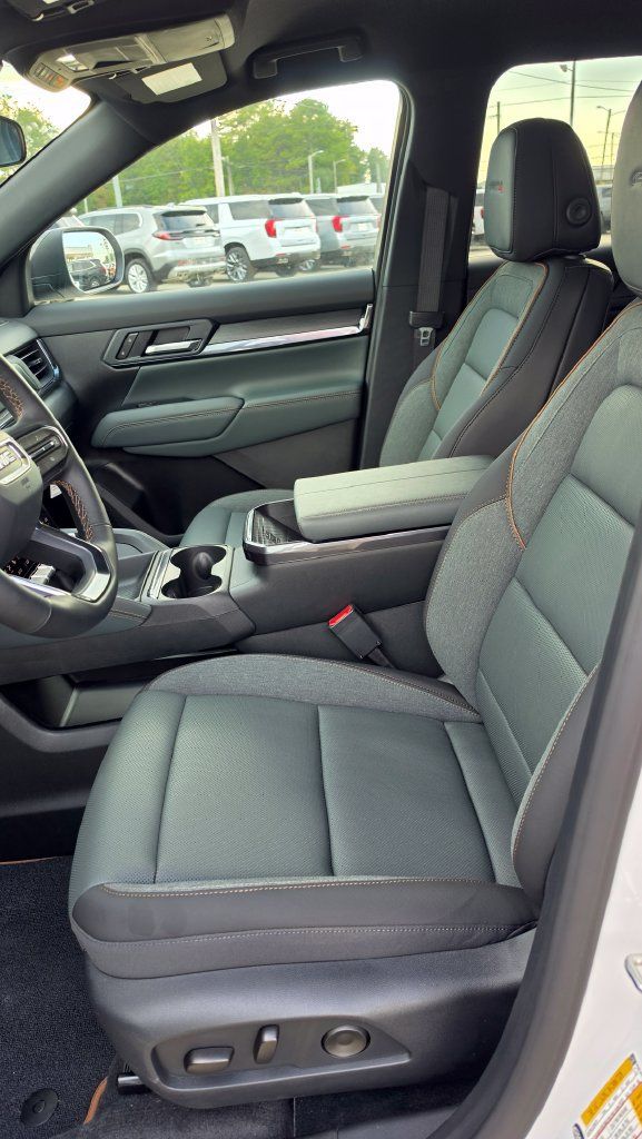 New 2026 GMC Terrain AT4 w/ Convenience Package III AWD/4WD image 6