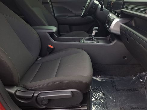Certified 2024 Hyundai Kona SEL AWD/4WD image 25