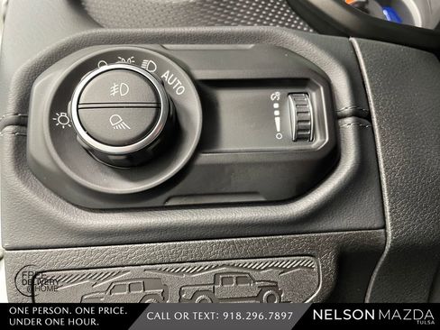 Used 2025 Jeep Gladiator Rubicon AWD/4WD image 23