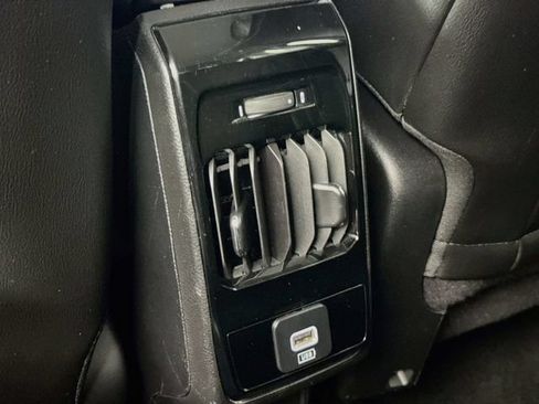 Used 2022 Jeep Compass Latitude w/ Sun and Sound Group AWD/4WD image 33