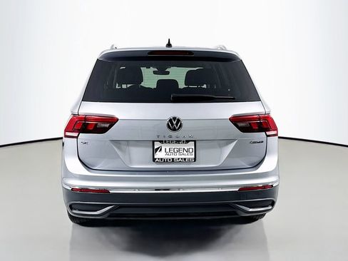 Used 2024 Volkswagen Tiguan SE image 7