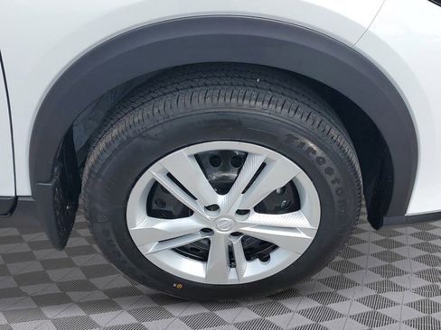 New 2024 Nissan Kicks S image 10