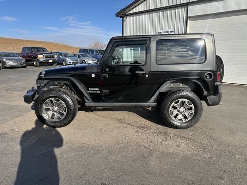Used 2010 Jeep Wrangler Sport image 2