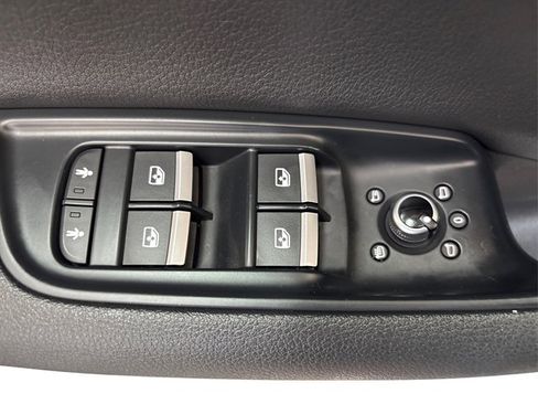 Used 2017 Audi Q7 3.0T Premium Plus AWD/4WD image 42