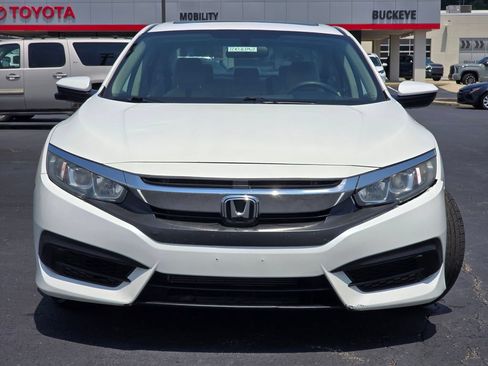 Used 2018 Honda Civic EX image 3